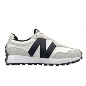 Golf Shoes Women's 327 (White/Black) By ✨New Balance✨